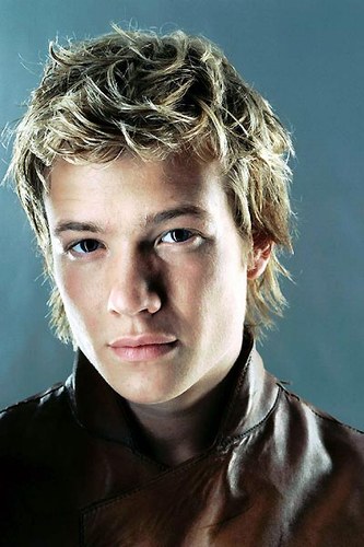 Ed Speleers dans Eragon